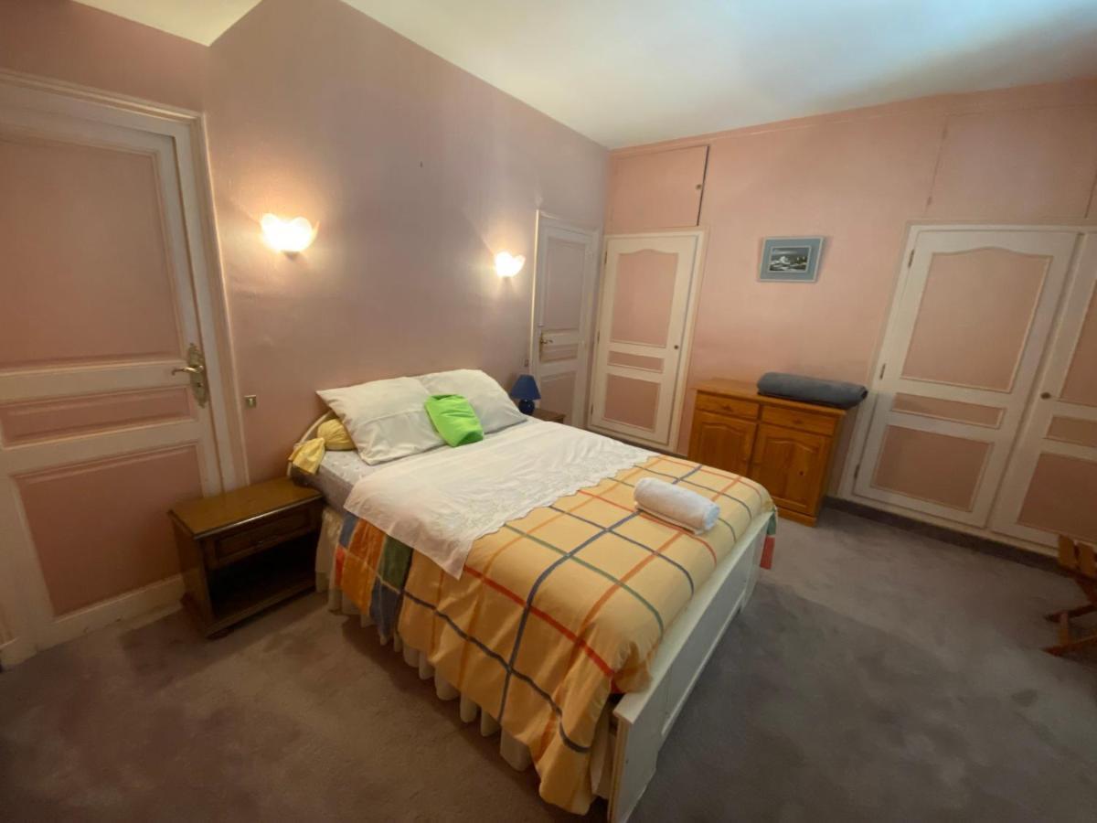 Four A Ban Apartment Mer Bagian luar foto