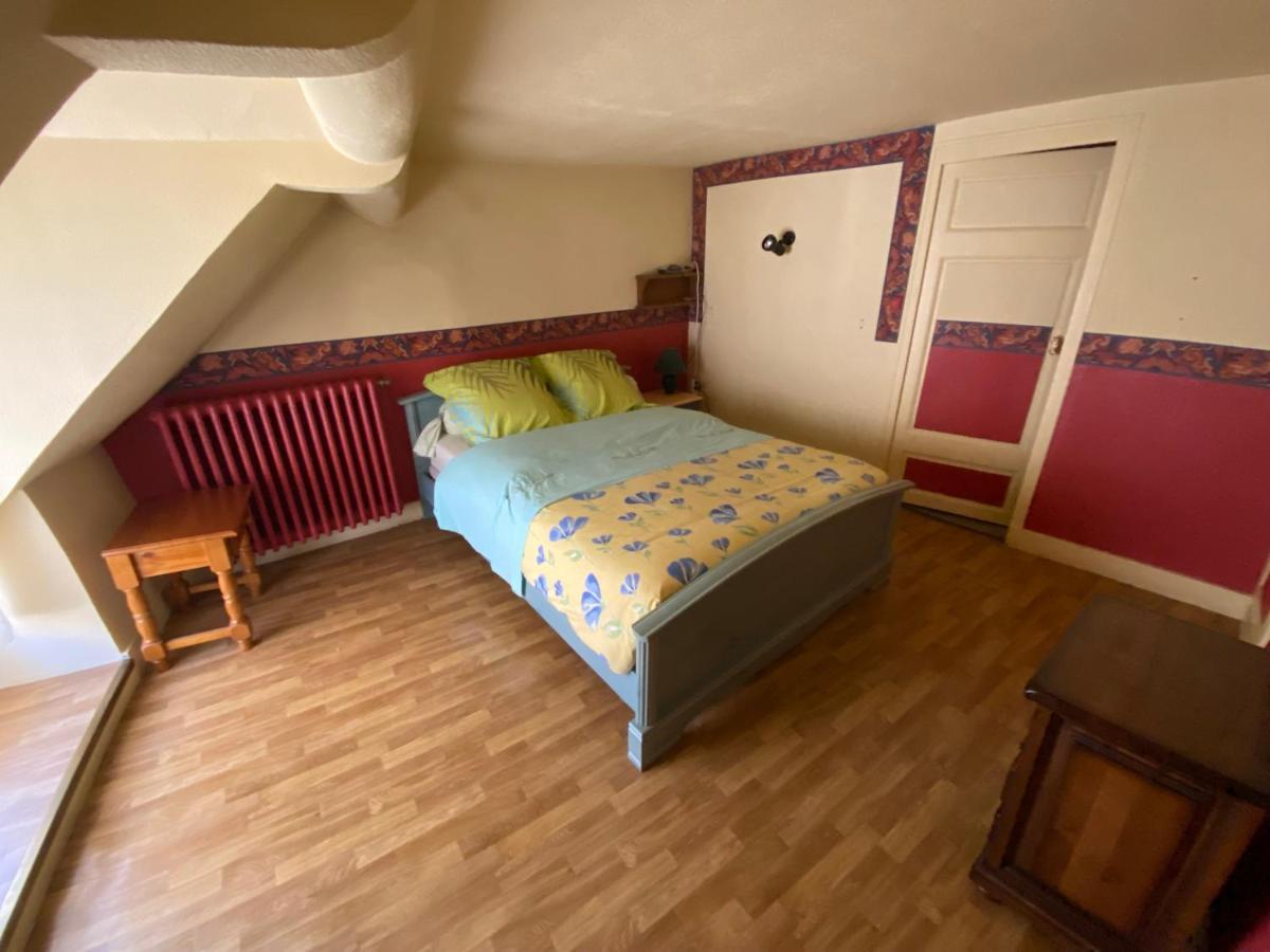 Four A Ban Apartment Mer Bagian luar foto